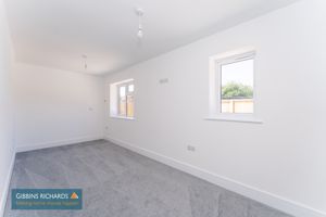 Bedroom- click for photo gallery